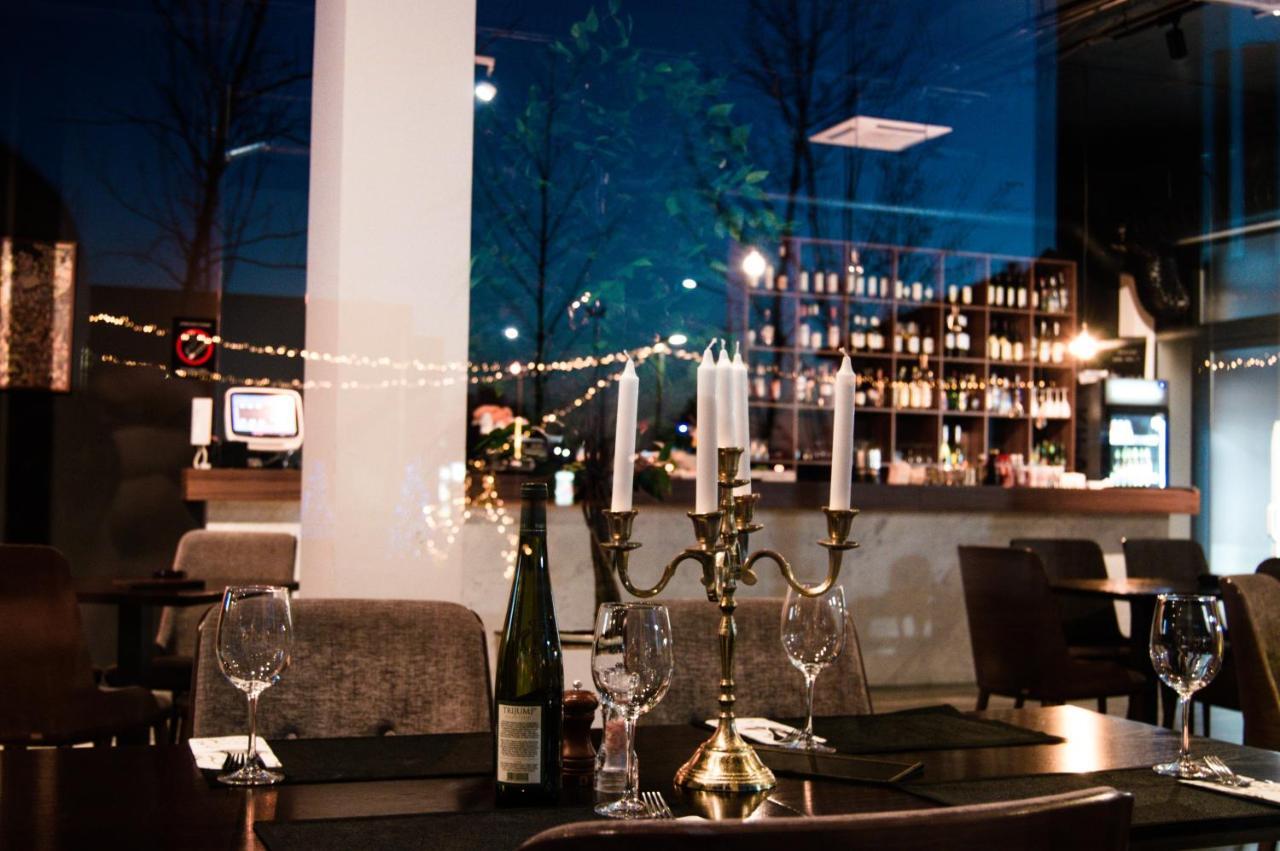 Hotel Ub Business & Wellness Ub Экстерьер фото