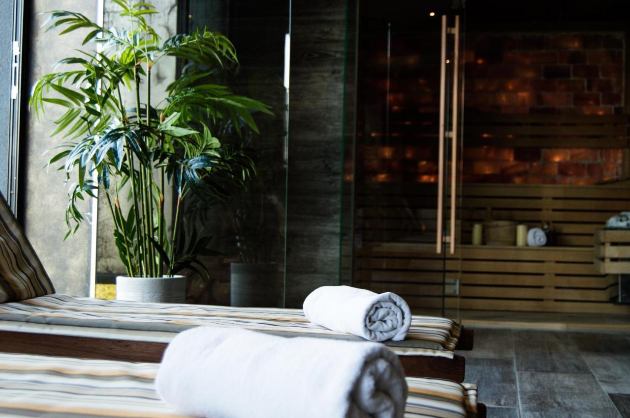 Hotel Ub Business & Wellness Ub Экстерьер фото